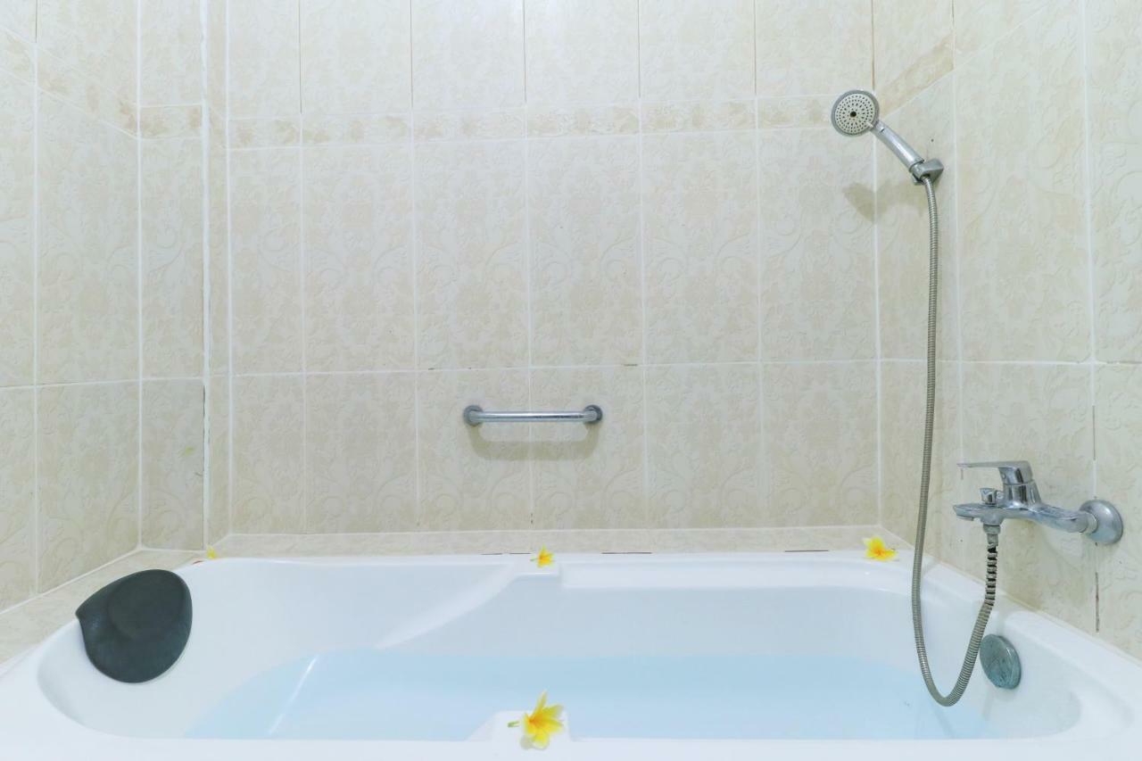Gianyar Hotel Ngoại thất bức ảnh
